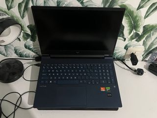 Portátil Gaming HP Victus 16 e0060ns