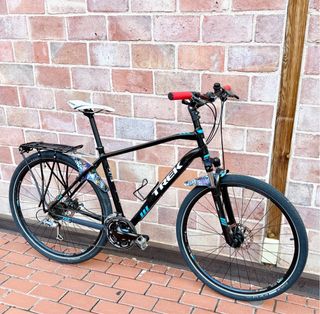 TREK Dual Sport 8.3 DS. Talla L