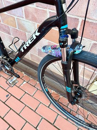 TREK Dual Sport 8.3 DS. Talla L