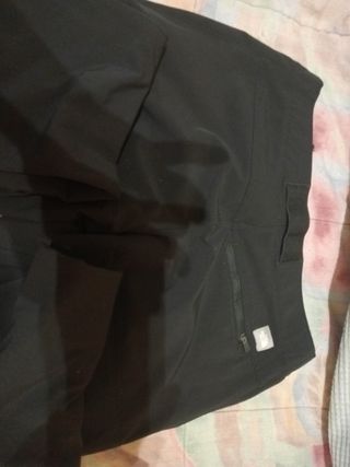 Pantalón The North Face técnico montaña