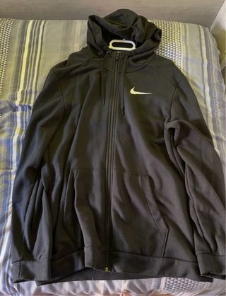 Chaqueta Nike Negra con Cremallera