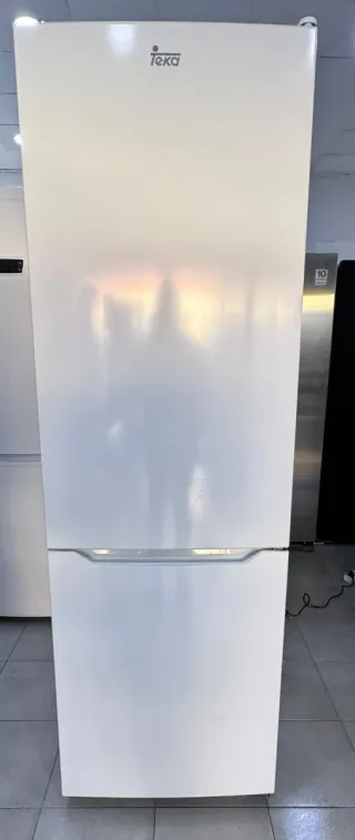FRIGORÍFICO TEKA BLANCO NO FROST ❄️