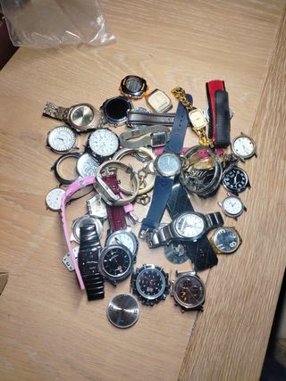 Lote de Relojes Digitales y Analógicos
