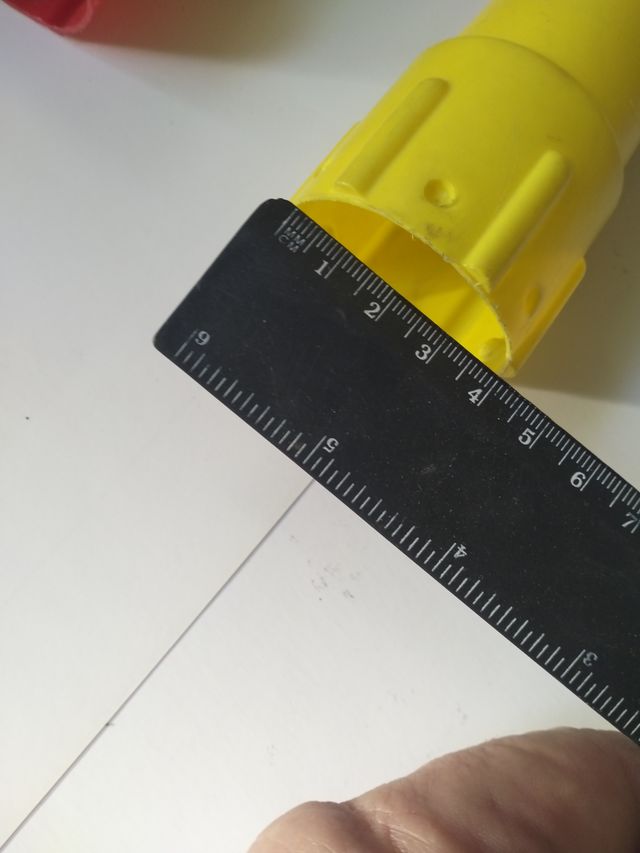 Coppia di coni per torcia rossa e gialla