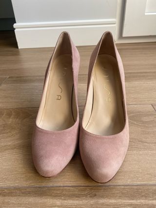 Zapatos de tacón Unisa rosas maquillaje