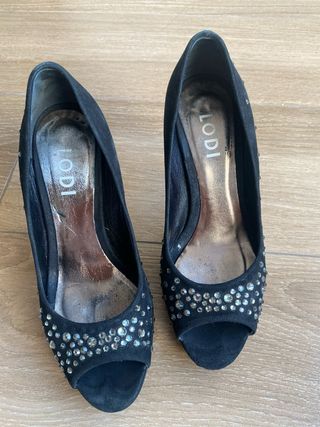 Zapatos de tacón LODI negros con pedrería