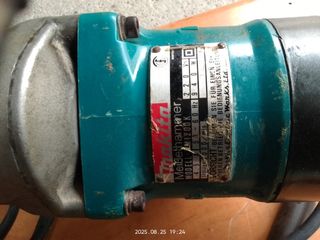 Martillo Percutor Eléctrico Profesional Makita