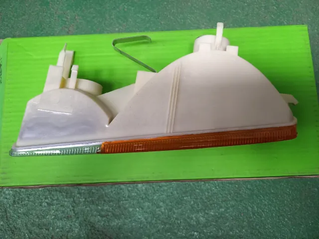 PILOTOS DELANTEROS PEUGEOT 505