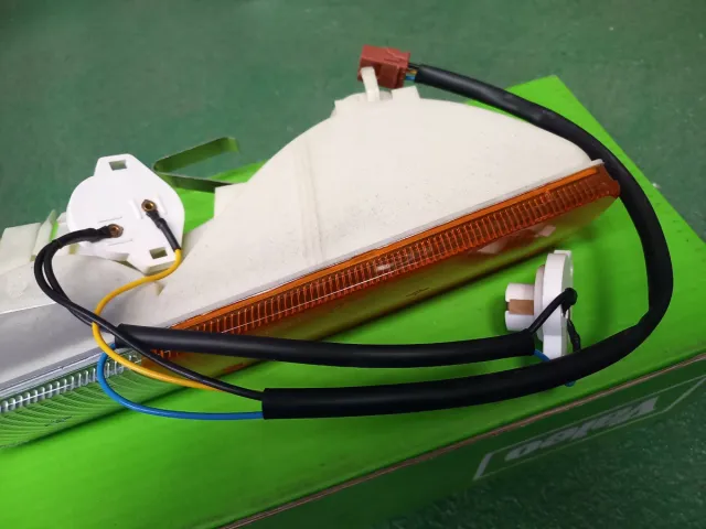 PILOTOS DELANTEROS PEUGEOT 505