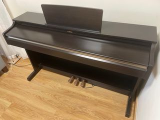 Piano Yamaha YDP-162 Digital