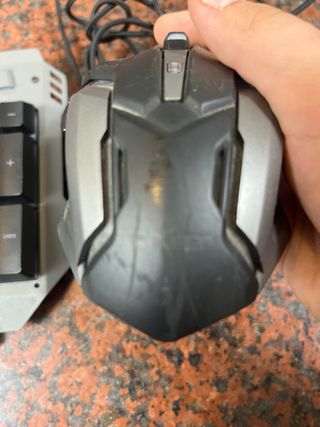 Teclado y Ratón Gamer Krhüner con Luces