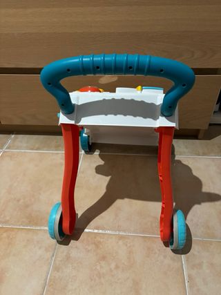Correpasillos Bebé con Juguetes
