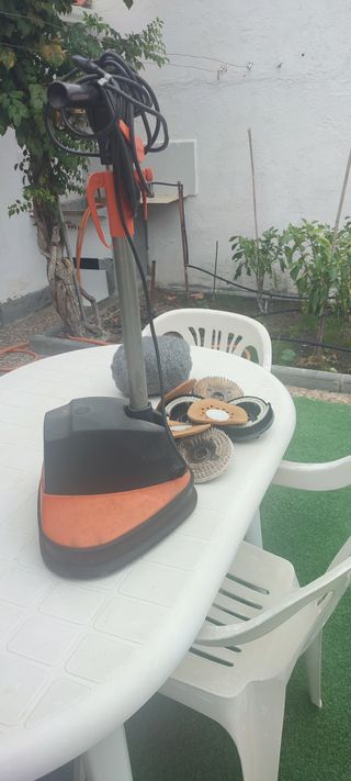 Pulidora Electrolux con Accesorios