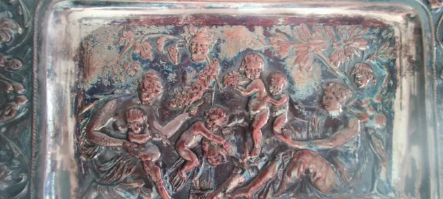 Bajorrelieve Baco Metal