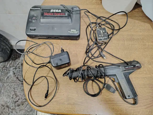 Consola Sega Master System II + Light Phaser