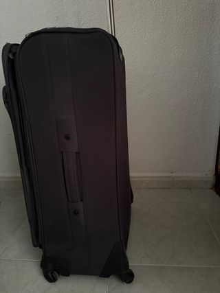 Maleta grande negra con ruedas