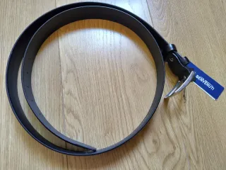 Cinturón de cuero Benvenuti 140. Sin estrenar
