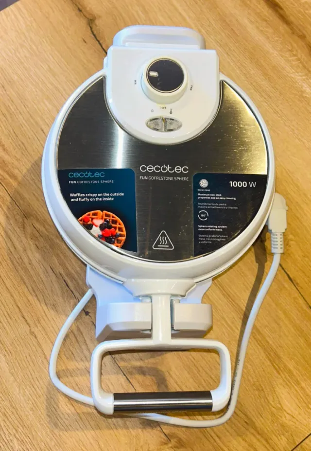 Gofrera Cecotec Fun Gofrestone Sphere 1000W