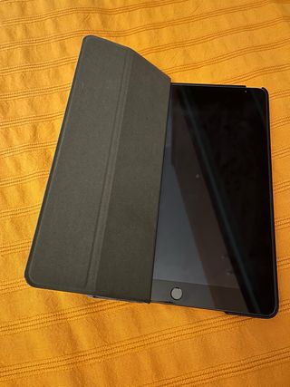 iPad 9 64GB + Apple Pencil + Custodia