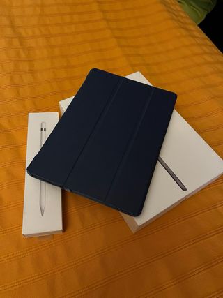 iPad 9 64GB + Apple Pencil + Custodia