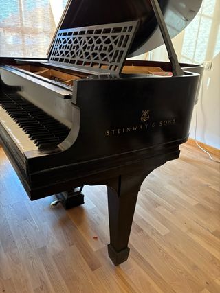 Piano de cola Steinway & Sons