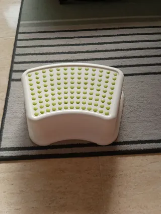 Taburete Ikea para niños