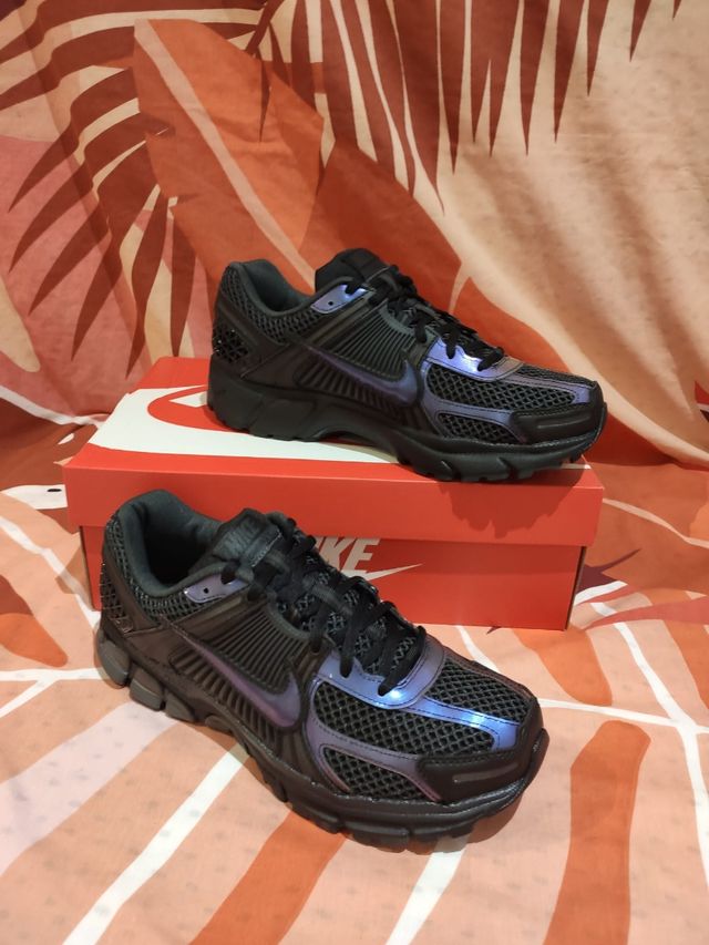 T42 W Nike Zoom Vomero 5 Se 