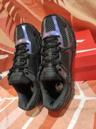 T42 W Nike Zoom Vomero 5 Se 