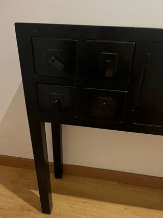Mueble recibidor de madera negro