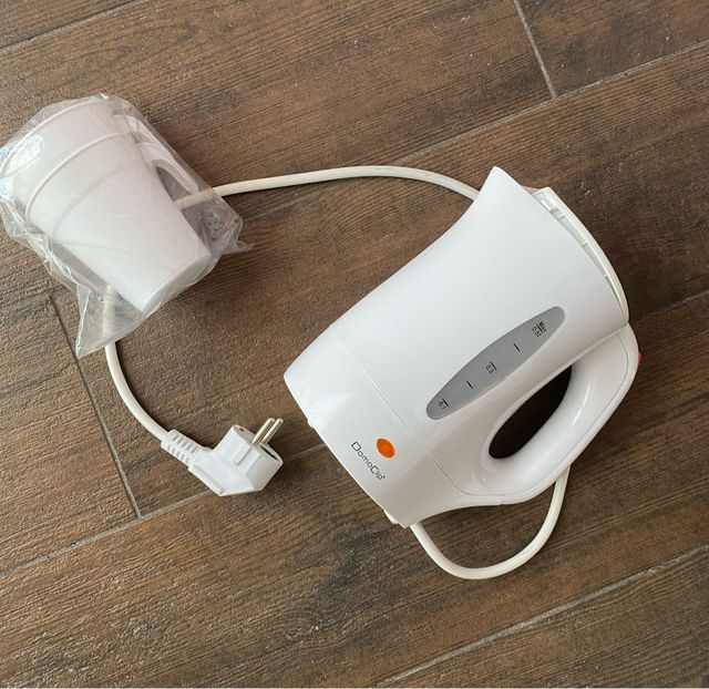 Bollitore elettrico DomoClip + 2 tazze