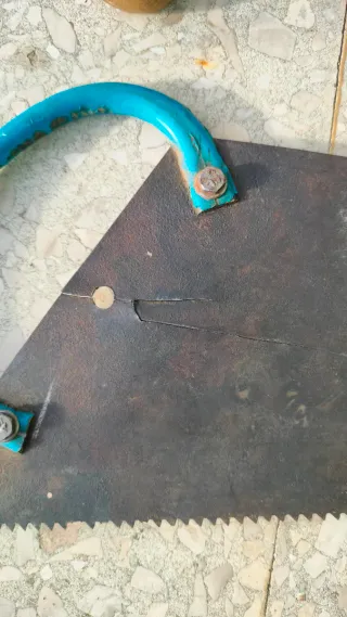 Lote de 2 serruchos antiguos