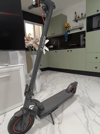 Patinete Eléctrico Navee n40