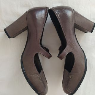 Zapatos de tacón grises Looky