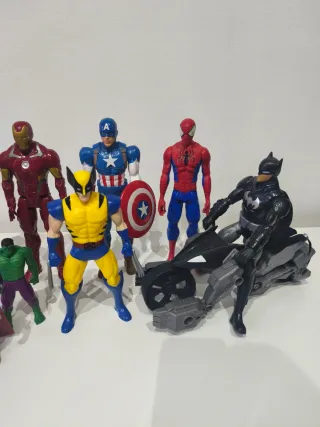 Figuras Marvel y DC