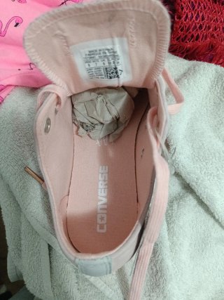 Zapatillas Converse Beige y Rosa Nuevas