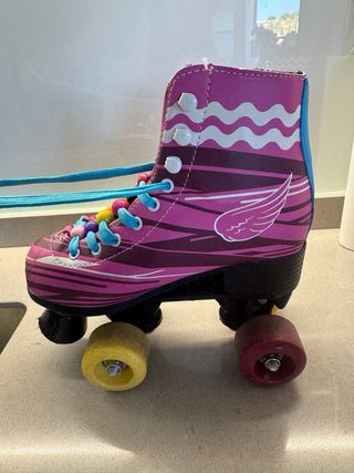 Patines de 4 ruedas infantiles  estilo retro rosa 