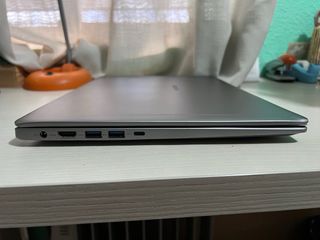Portátil Medion Akoya S6445 i7-8265U/8GB RAM