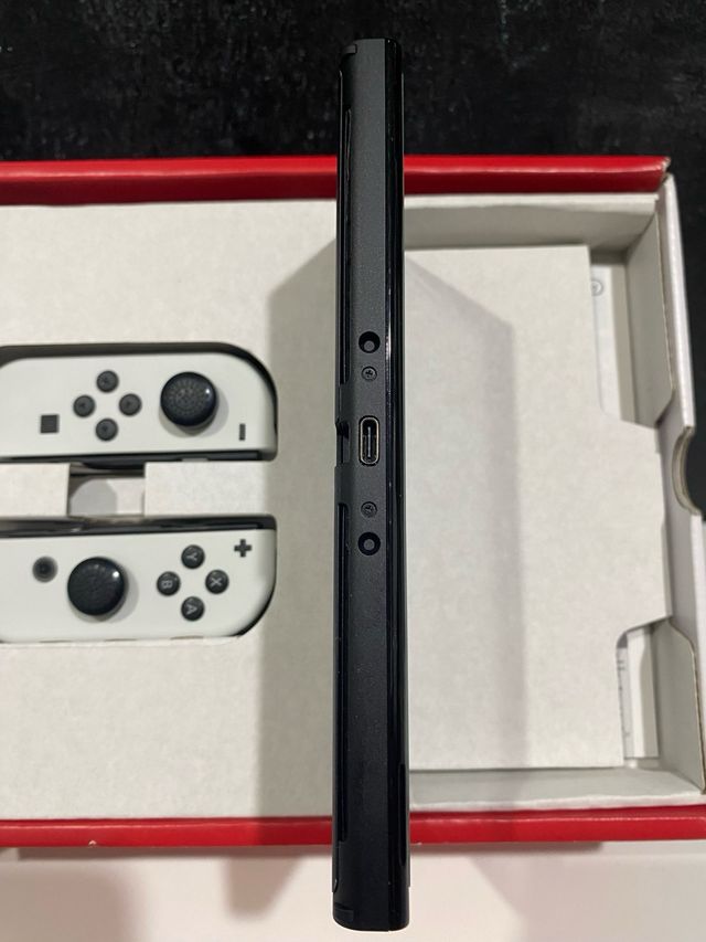 Nintendo Switch OLED + Accesorios