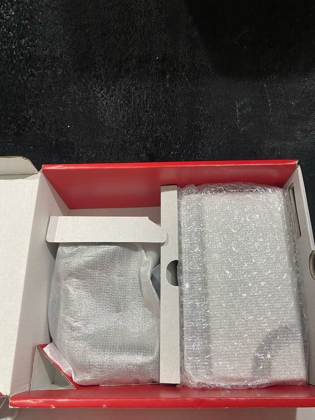 Nintendo Switch OLED + Accesorios