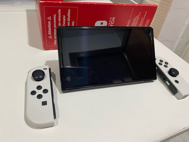 Nintendo Switch OLED + Accesorios