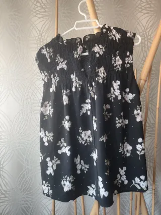 Lote 2 blusas mujer flores pull y otra