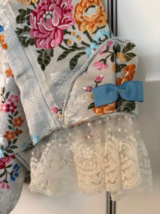 Vestido de fallera con dos corpiños