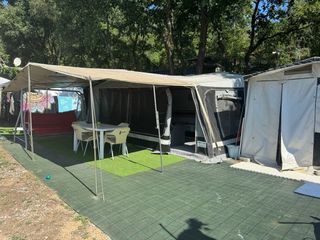 Caravana en camping