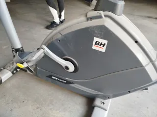 Bicicleta Estática Profesional BH LK7200.