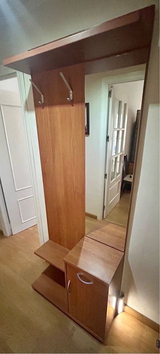 Mueble recibidor de madera