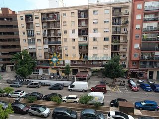 Piso en alquiler en En Corts en Valencia