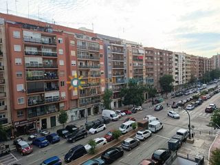 Piso en alquiler en En Corts en Valencia