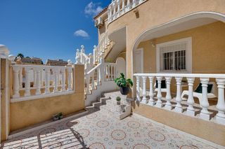 Chalet en venta en Nueva Torrevieja - Aguas Nuevas en Torrevieja
