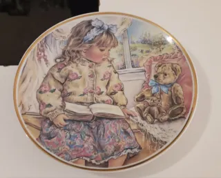 PLATO COLECCIONABLES DE PORCELANA, LISTEN WITH TED