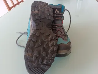 Botas de monte McKinley talla 38
